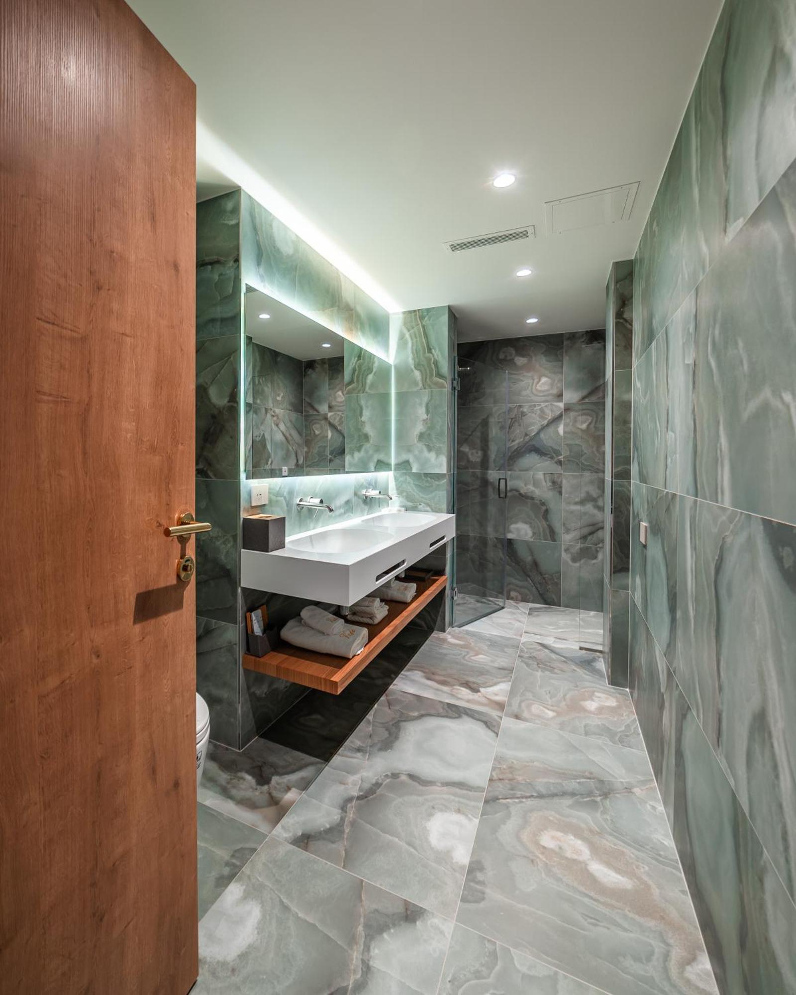 Hotel Vale Sarandë 외부 사진